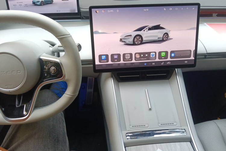 鸿蒙智行 智界S7 2024款 Pro 后驱长航版中控内饰7002