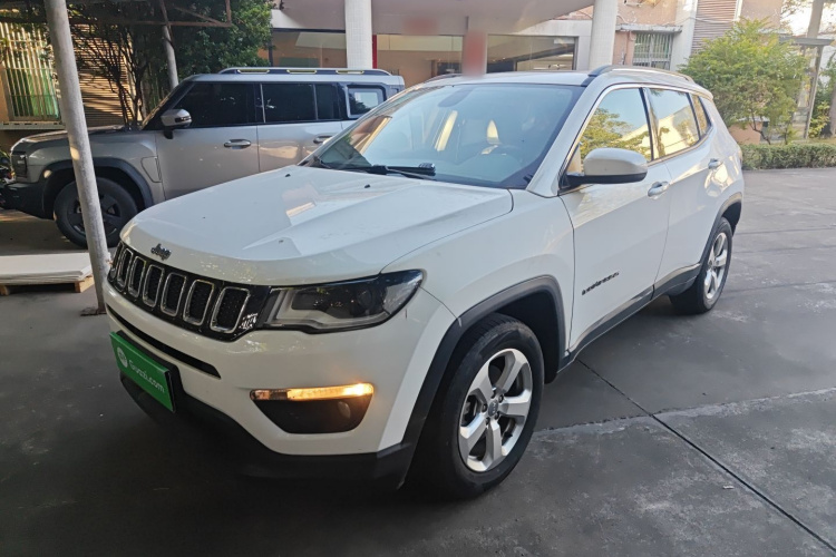 Jeep 指南者 2017款 200T 自动家享版车身外观1