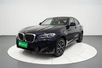 宝马X4 2022款 xDrive 25i M运动套装