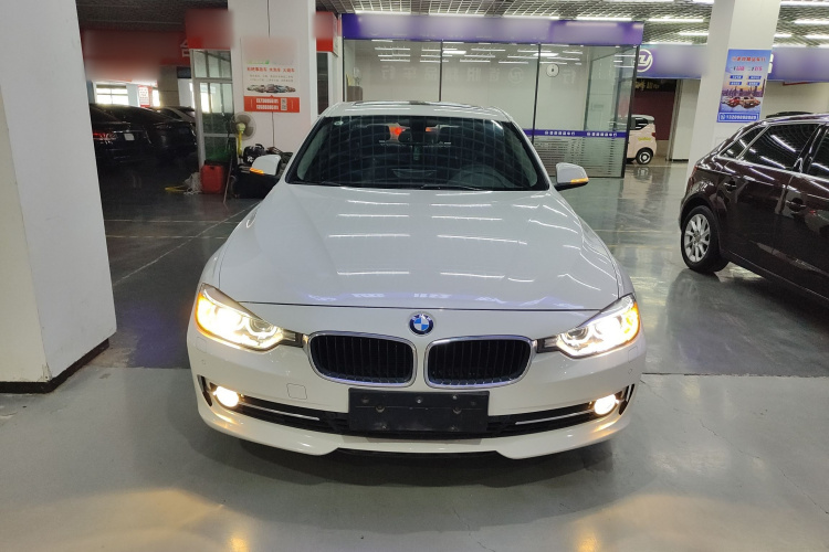 宝马3系 2015款 316Li 时尚型车身外观2