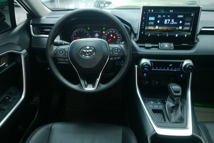 丰田 威兰达 2020款 2.0L CVT两驱豪华版中控内饰13