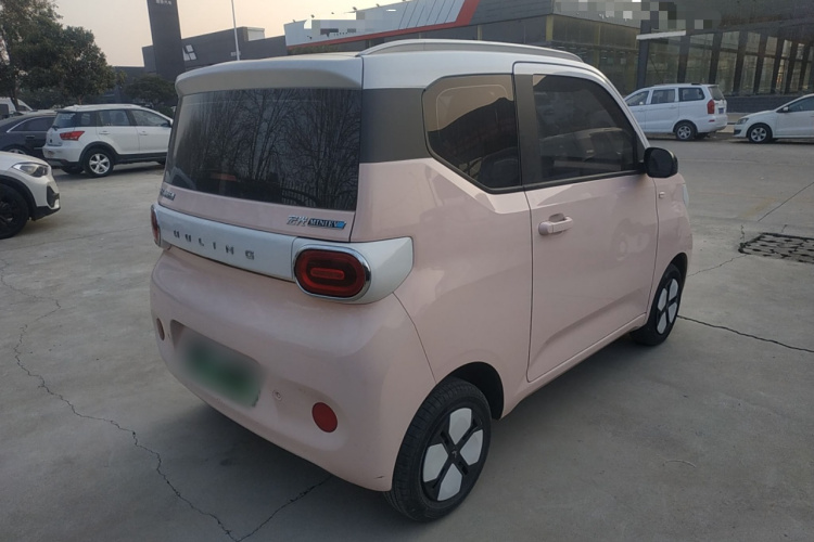 五菱汽车 宏光MINIEV 2024款 第三代 215km 进阶版车身外观7