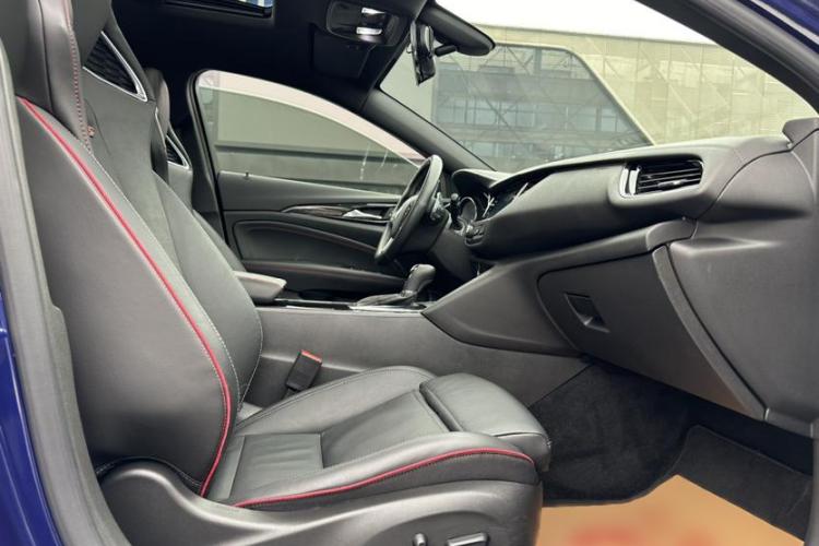 别克 君威 2017款 GS 28T 豪华型中控内饰7008