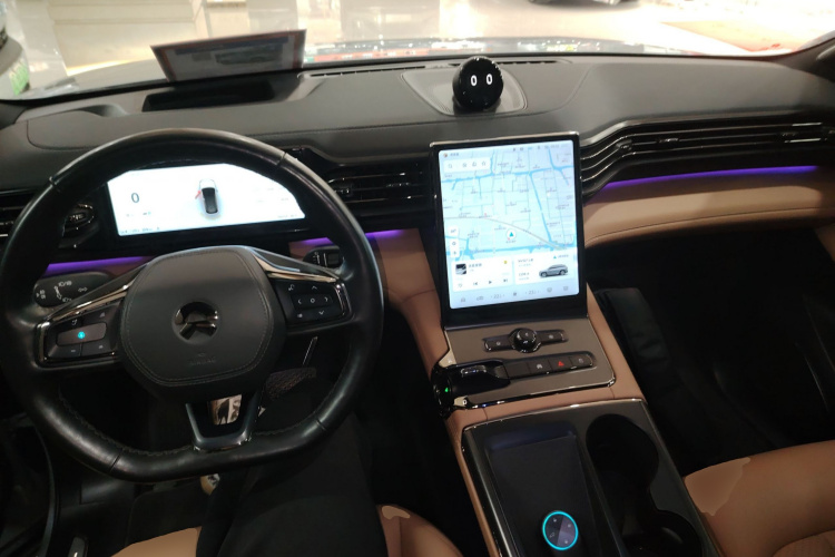 蔚来ES6 2020款 600KM 运动版中控内饰12