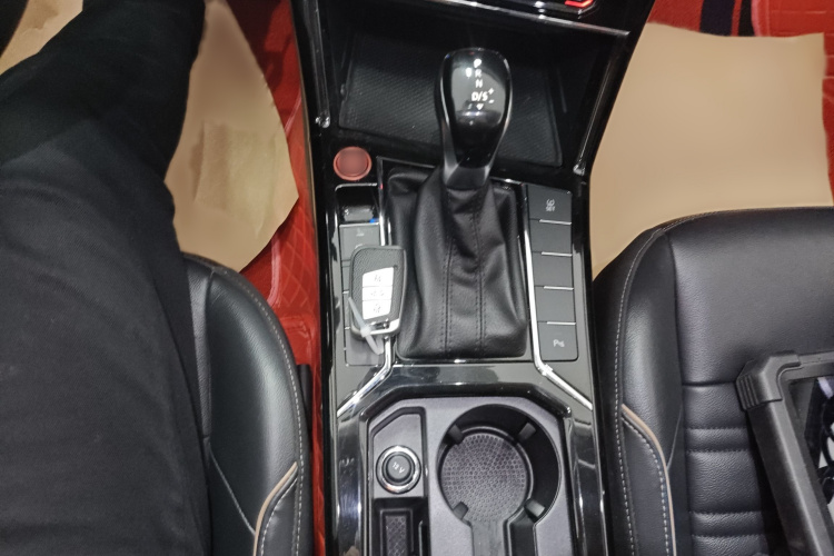 大众 帕萨特 2020款 330TSI 精英版 国VI局部细节18