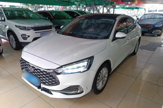 福特 福克斯 2021款 三厢 EcoBoost 180 自动锋潮型