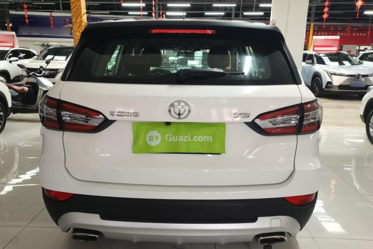 中华V6 2018款 1.5T 自动豪华型车身外观6