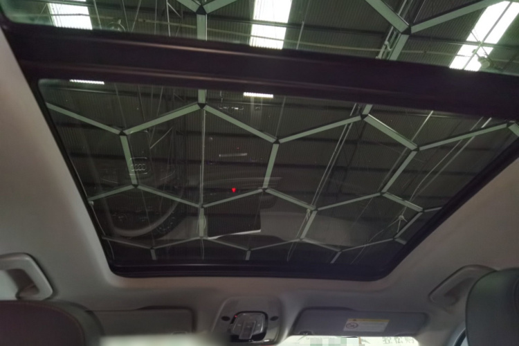 奥迪Q5L 2020款 45 TFSI 尊享运动型中控内饰22