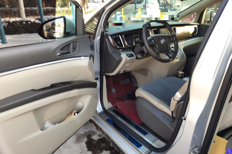 别克GL8 2011款 2.4L LT豪华商务行政版中控内饰20