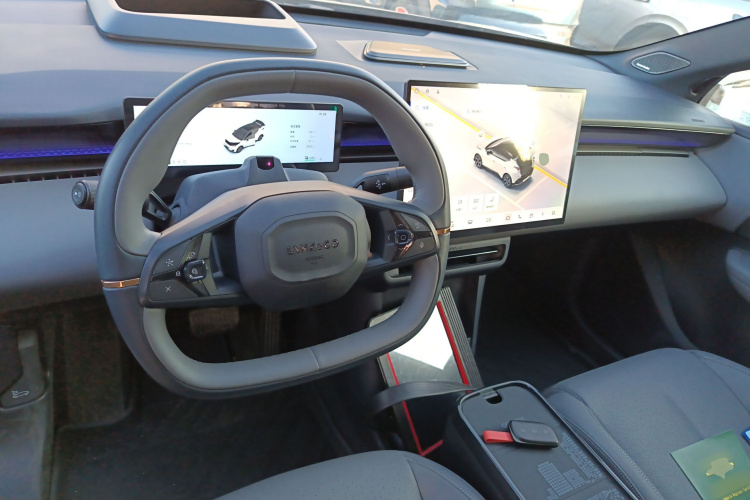 领克Z20 2025款 530km 后驱Max中控内饰12