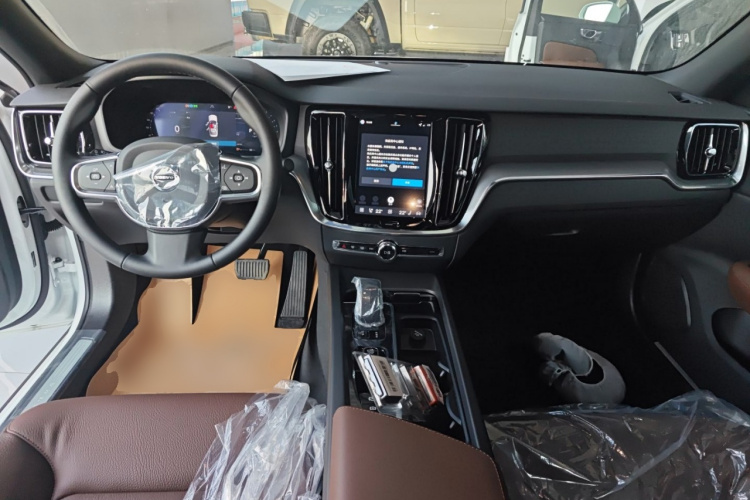 沃尔沃S60 2026款 B4 智逸豪华版中控内饰12