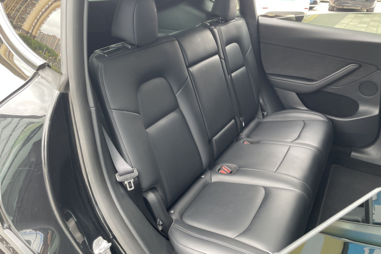 特斯拉 Model Y 2022款 后轮驱动版中控内饰7010