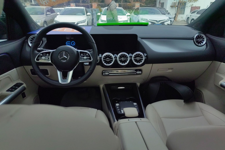 奔驰EQA 2022款 EQA 260中控内饰7002