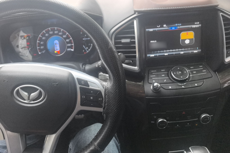 北汽幻速S6 2017款 1.5T CVT畅享型中控内饰7002