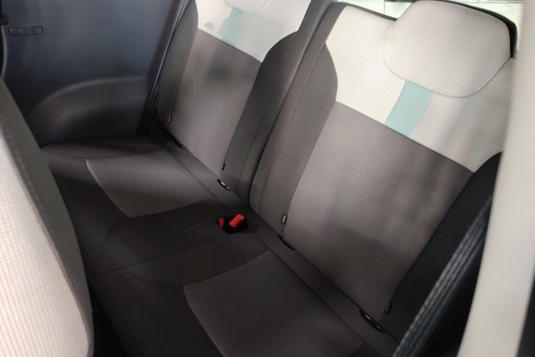 长安启源 长安Lumin 2023款 205km 香沁款中控内饰21