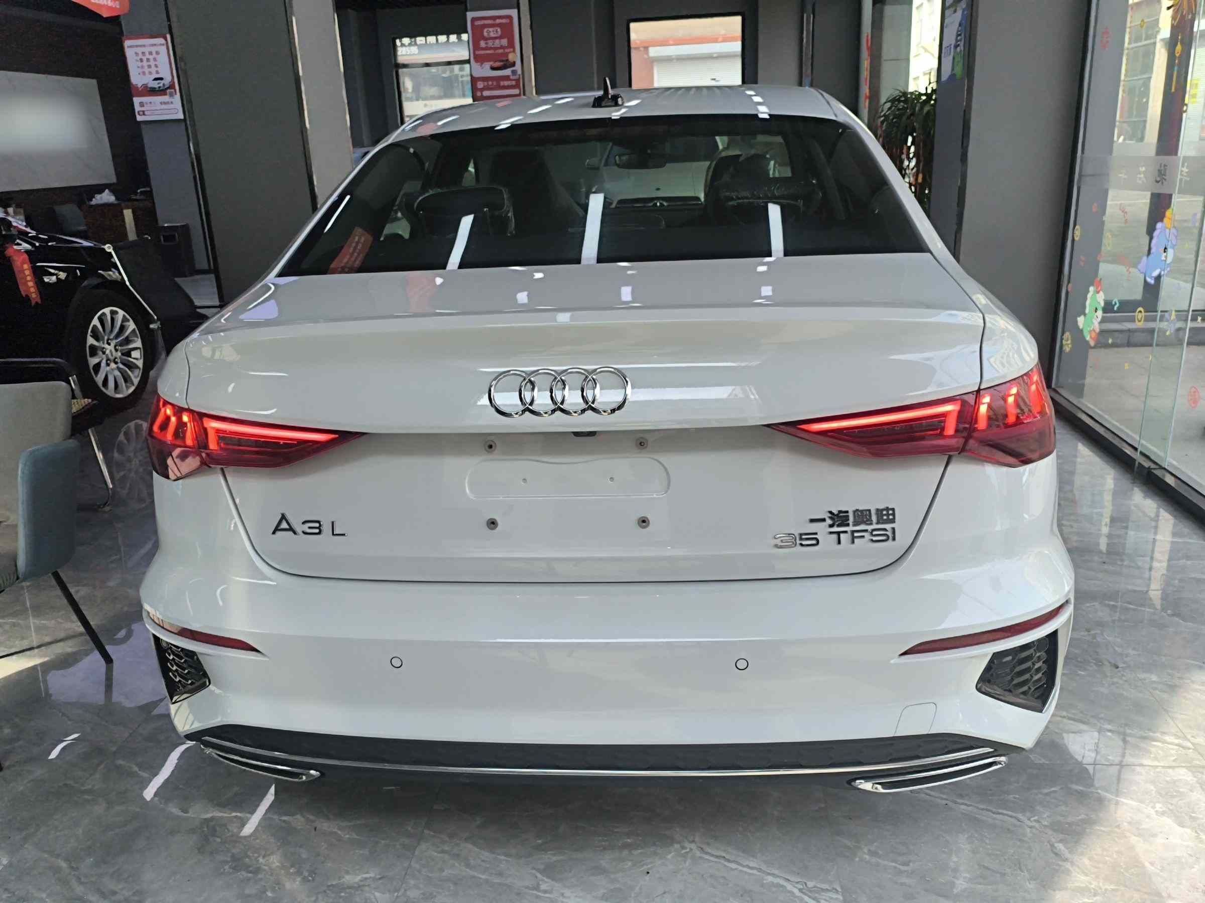 奥迪A3 2024款 A3L Limousine 35 TFSI 时尚运动型(4)