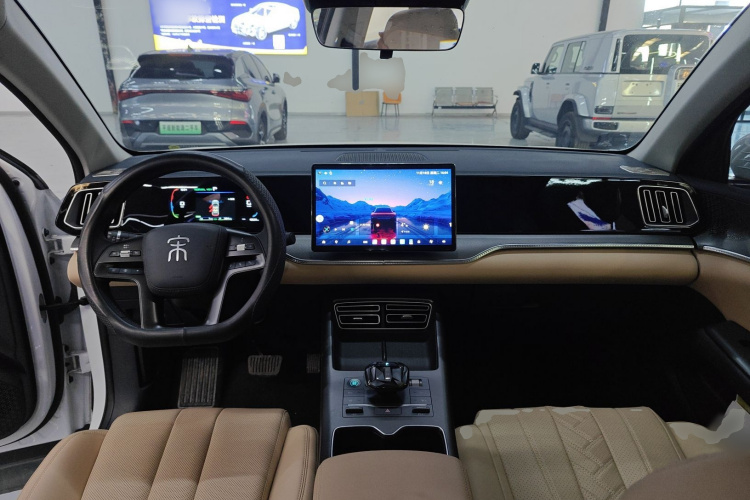 比亚迪 宋Pro新能源 2025款 第二代 DM-i 75KM领先型中控内饰12