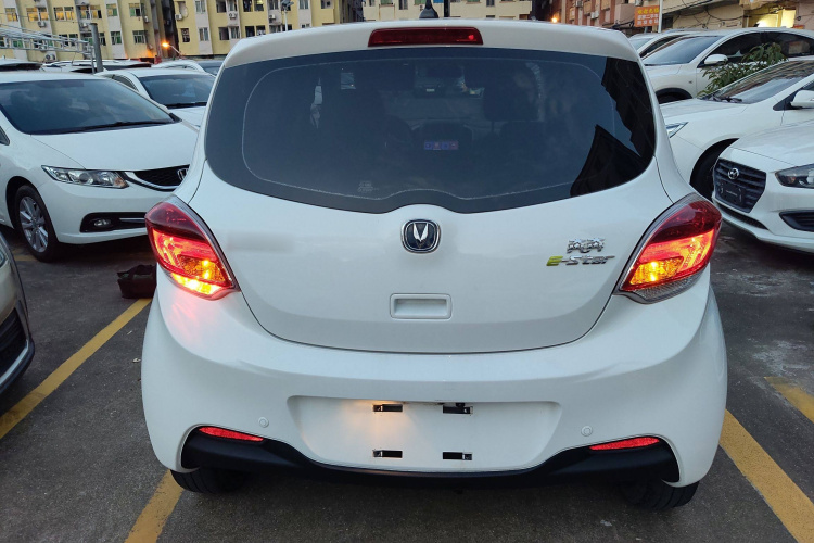 长安欧尚 奔奔E-Star 2020款 心悦版 磷酸铁锂（31.18kWh）车身外观6004