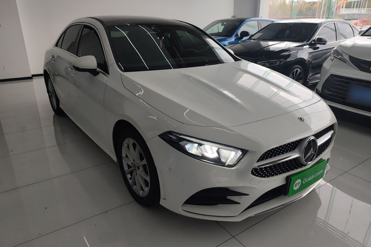 奔驰A级 2021款 A 200 L 运动轿车时尚型车身外观6002