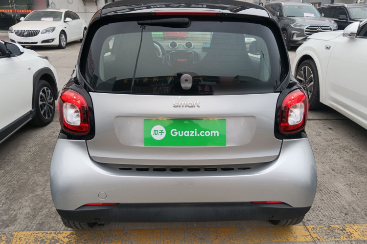 smart fortwo 2018款 1.0L 52千瓦硬顶灵动版 国V车身外观6004