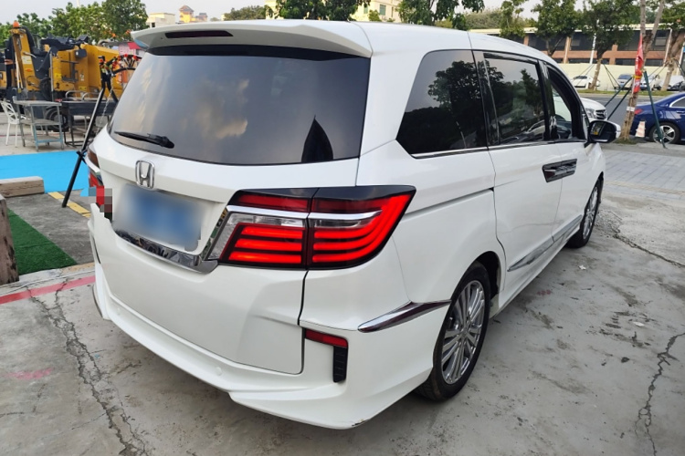 本田 艾力绅 2016款 2.4L 豪华版车身外观6006