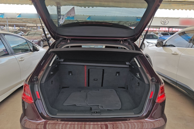 奥迪A3 2016款 Sportback 35 TFSI 进取型机舱底盘23