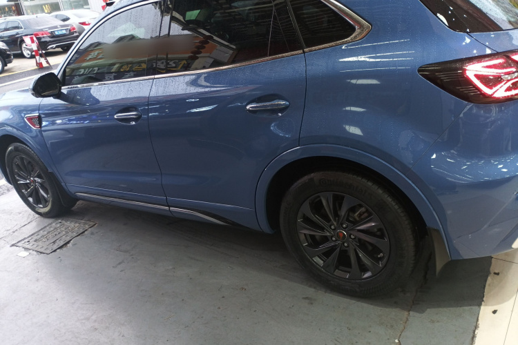 红旗HS5 2023款 2.0T 旗享Pro版车身外观6003