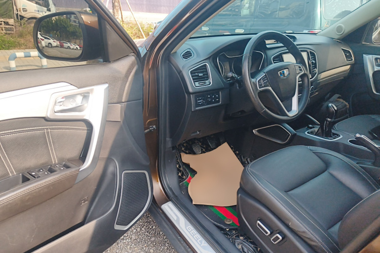 吉利汽车 远景X6 2016款 1.8L 手动尊贵型中控内饰20