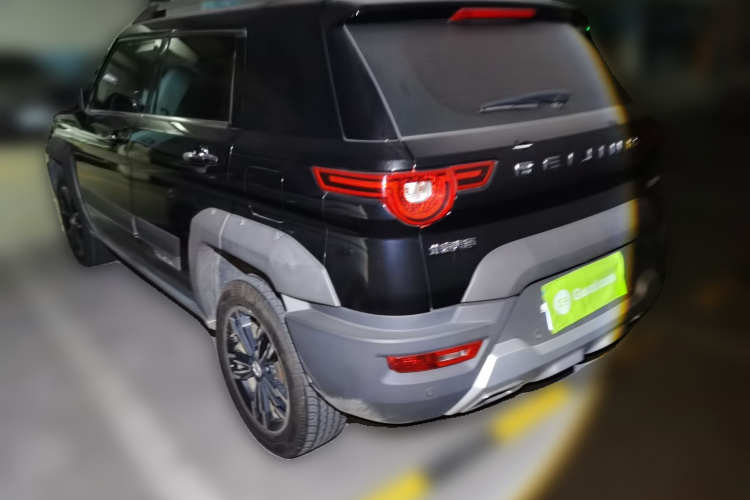 北京BJ20 2016款 1.5T CVT豪华型车身外观5