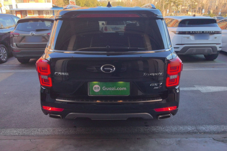 广汽传祺 传祺GS7 2017款 280T 两驱豪华型车身外观6