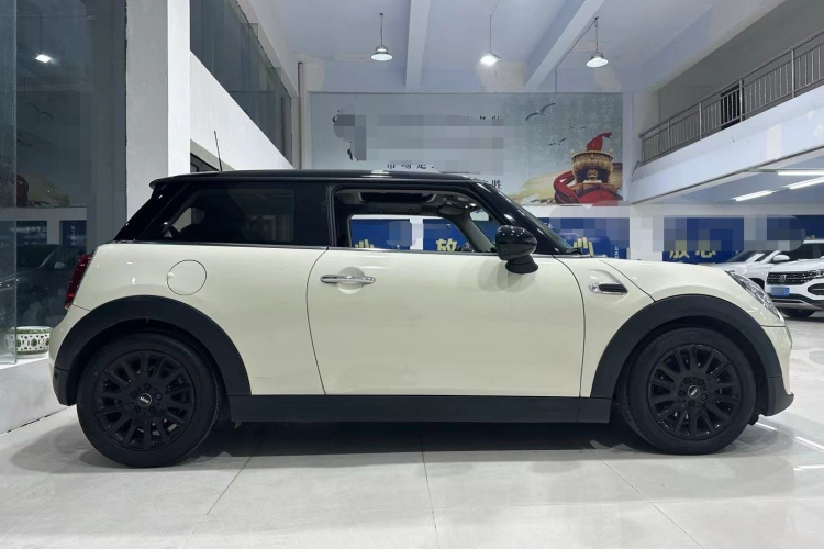 MINI 2018款 1.5T COOPER 经典派车身外观6005