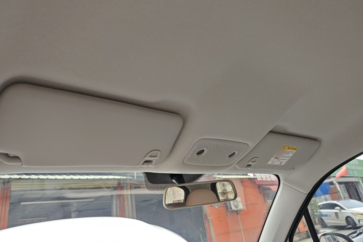 零跑汽车 零跑T03 2025款 403舒享版中控内饰22