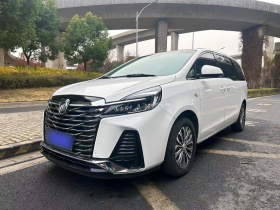 别克GL8 2023款 陆上公务舱 智享型