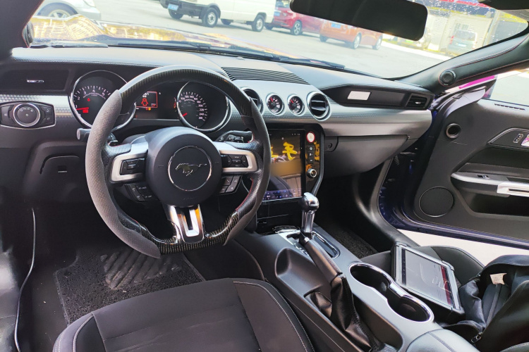 福特Mustang（平行进口） 中控内饰7002