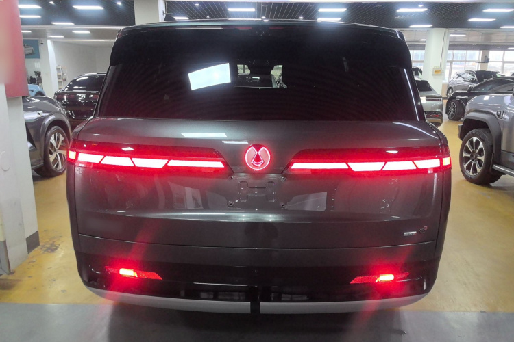 腾势N9 2025款 旗舰型车身外观6