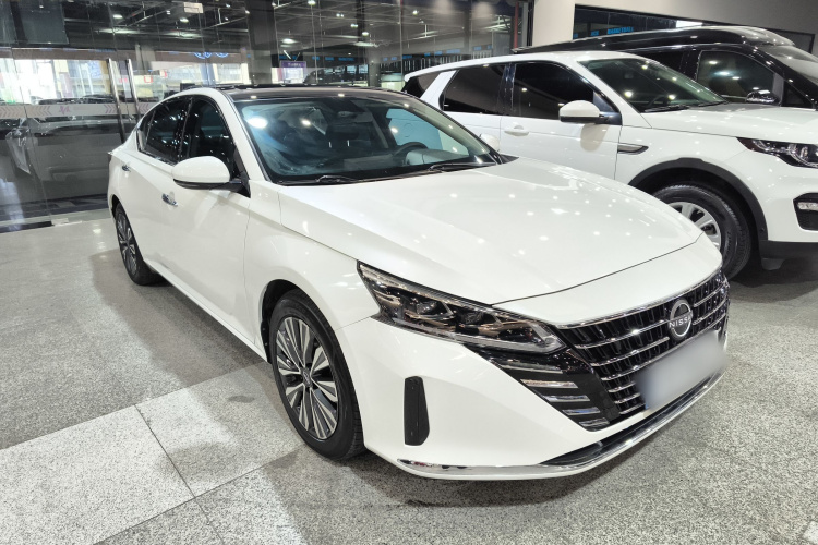 日产 天籁 2022款 2.0L XL-TLS 悦享版车身外观3