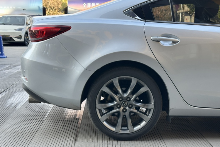 马自达 阿特兹 2018款 2.5L 蓝天尊崇版 国V车身外观6008