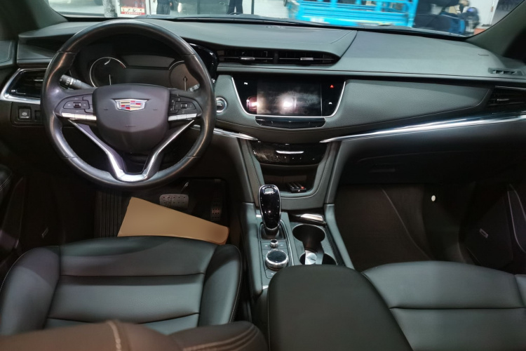 凯迪拉克XT6 2021款 2.0T 六座四驱风尚型中控内饰7002