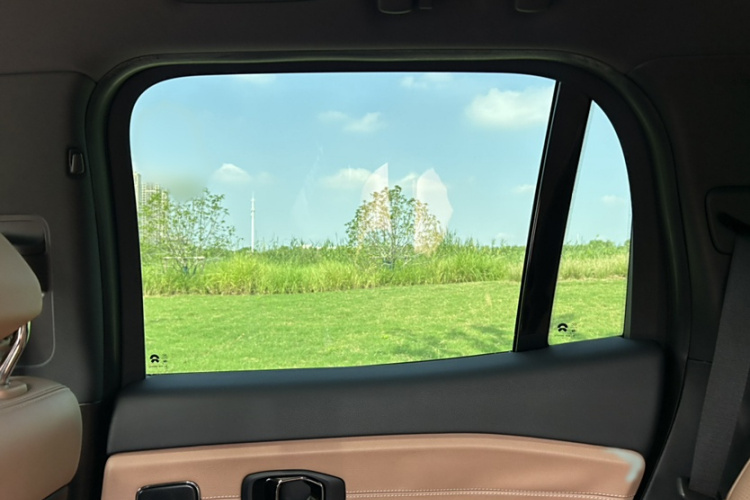 蔚来ES8 2020款 580KM 七座版中控内饰7006