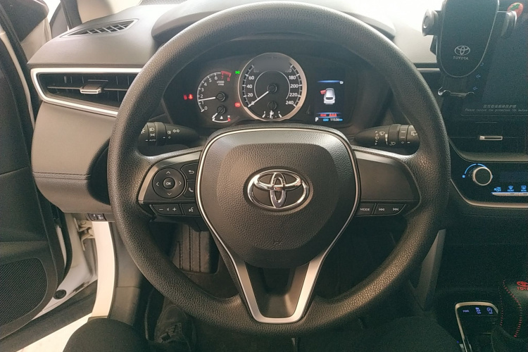 丰田 锋兰达 2022款 2.0L CVT精英版中控内饰13