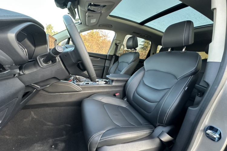 上汽大通MAXUS D90 2017款 2.0T 自动两驱 天王星局部细节19