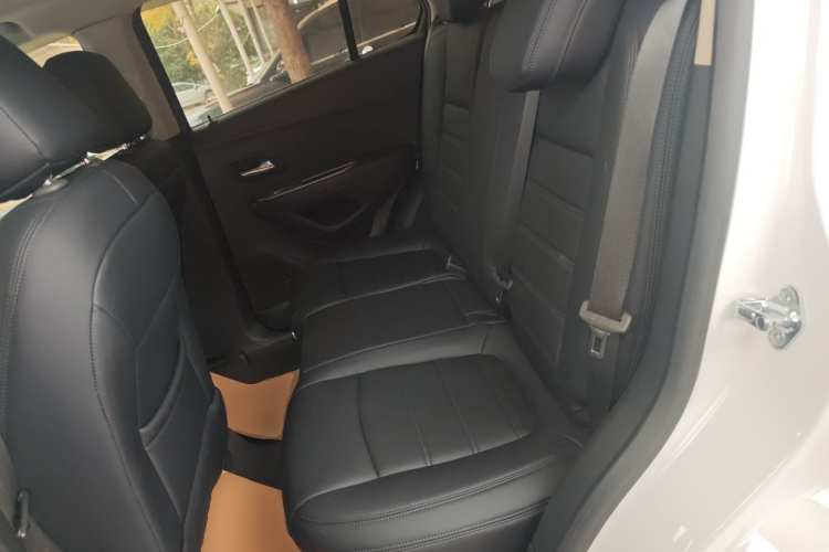 雪佛兰 创酷 2016款 1.4T 自动两驱舒适天窗版中控内饰21