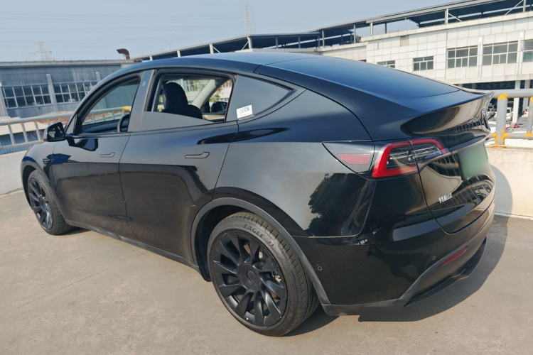 特斯拉 Model Y 2021款 标准续航后驱版车身外观6003