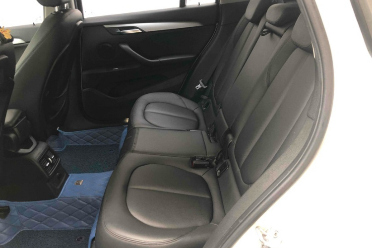 宝马X1 2018款 sDrive20Li 领先型中控内饰7004