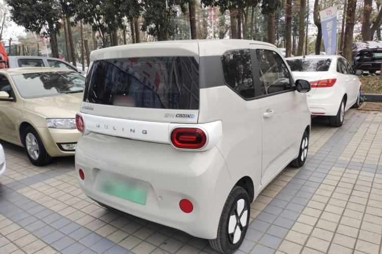 五菱汽车 宏光MINIEV 2024款 第三代 215km 青春版车身外观6005