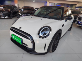 MINI 2022款 改款 1.5T COOPER 艺术家 五门版
