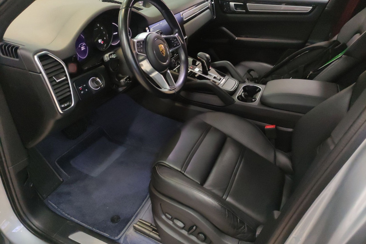 保时捷 Cayenne新能源 2021款 Cayenne E-Hybrid 2.0T中控内饰19