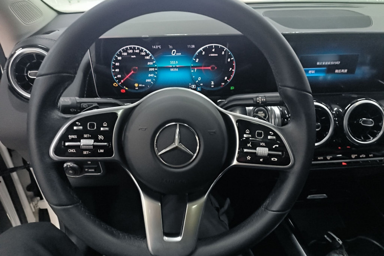 奔驰GLB 2020款 GLB 200 动感型局部细节13