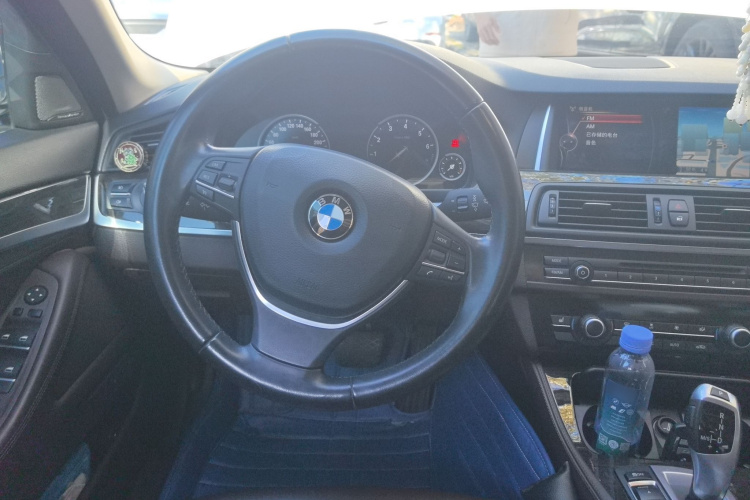 宝马5系 2017款 525Li 豪华设计套装局部细节13