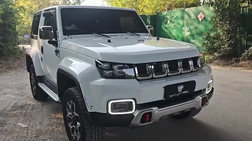 北京BJ40 2020款 2.0T 自动四驱致敬2020版侠客型实拍1